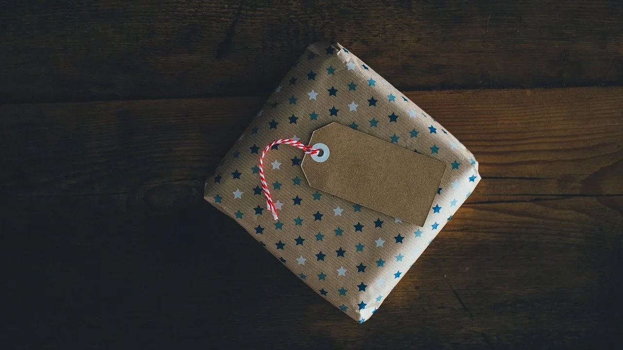 Sale Tag Gift
