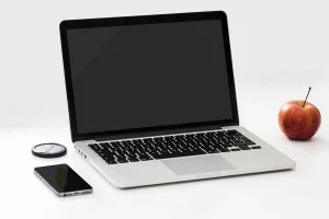 Smartphone Laptop