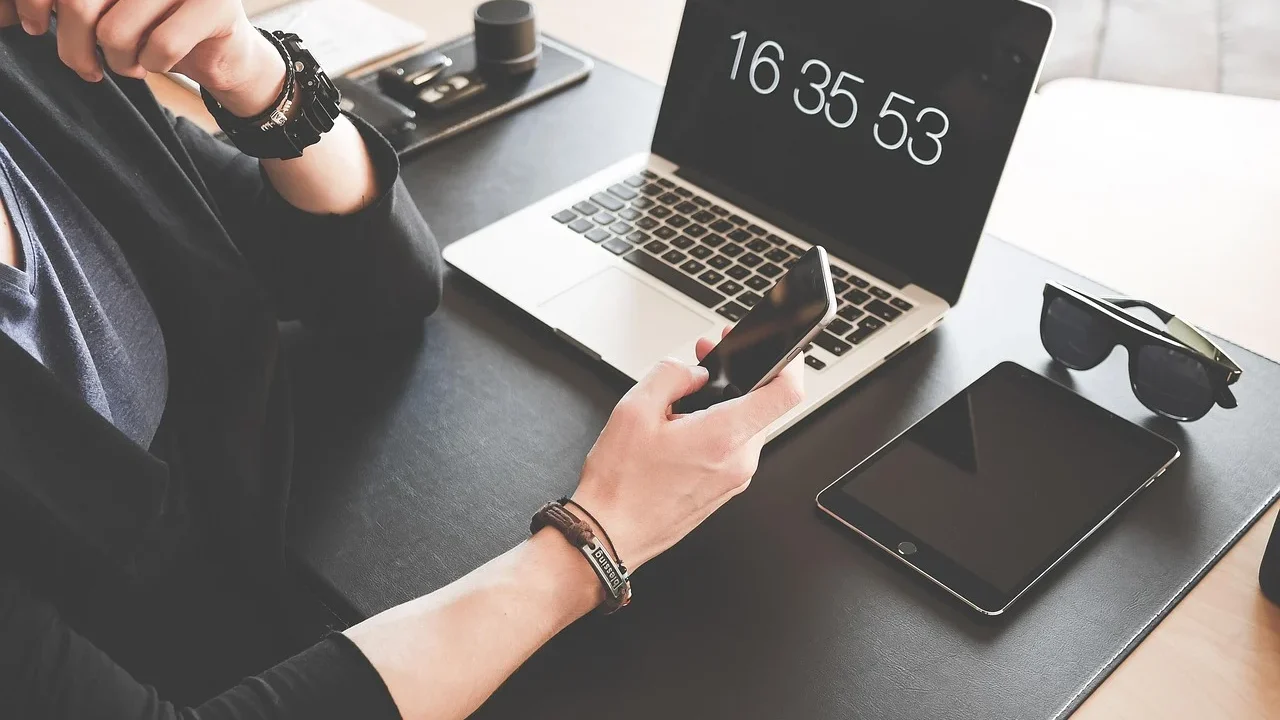 Optimalkan Toko Online dengan Shopify AI SEO Apps 2026
