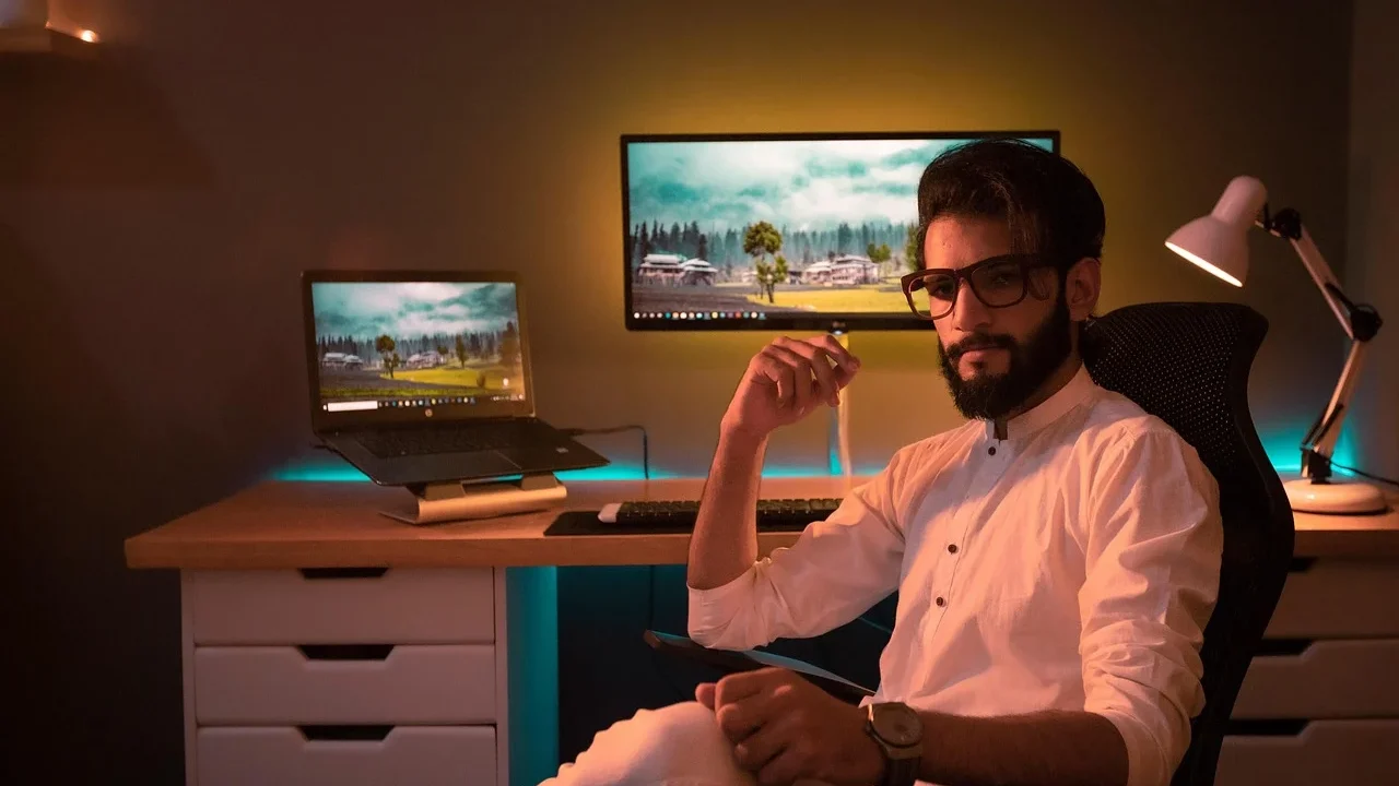 Computer Setup Technician