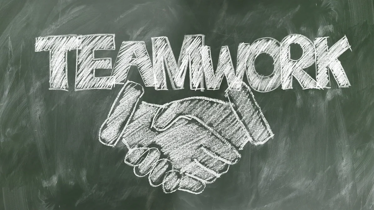 Handshake Business Team