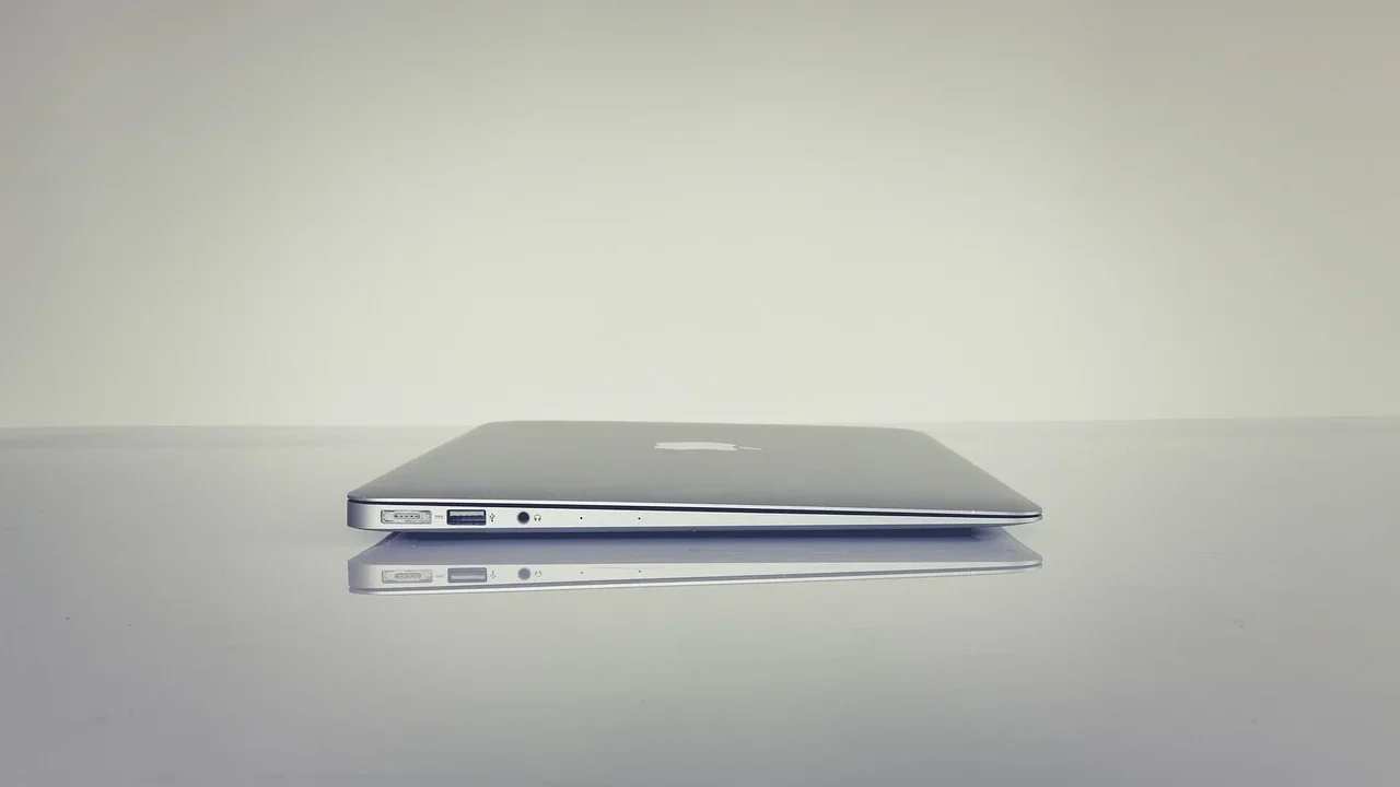 Laptop Business Office