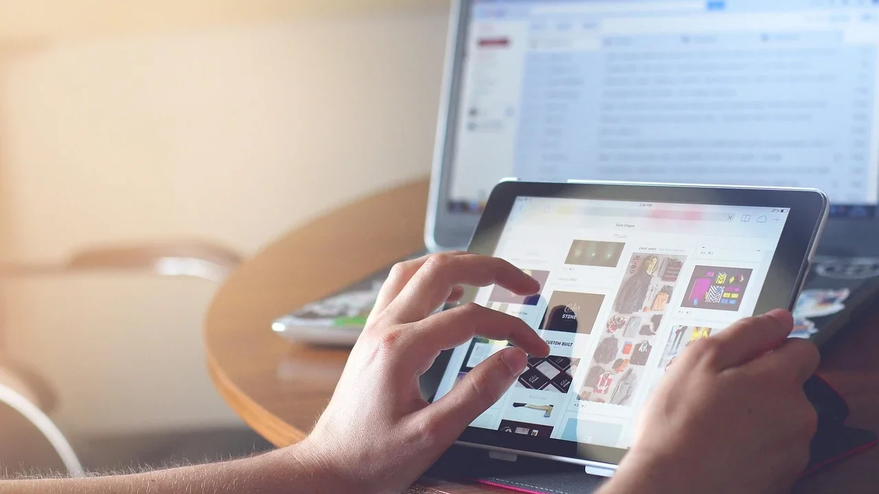 Laptop Screen Website Design