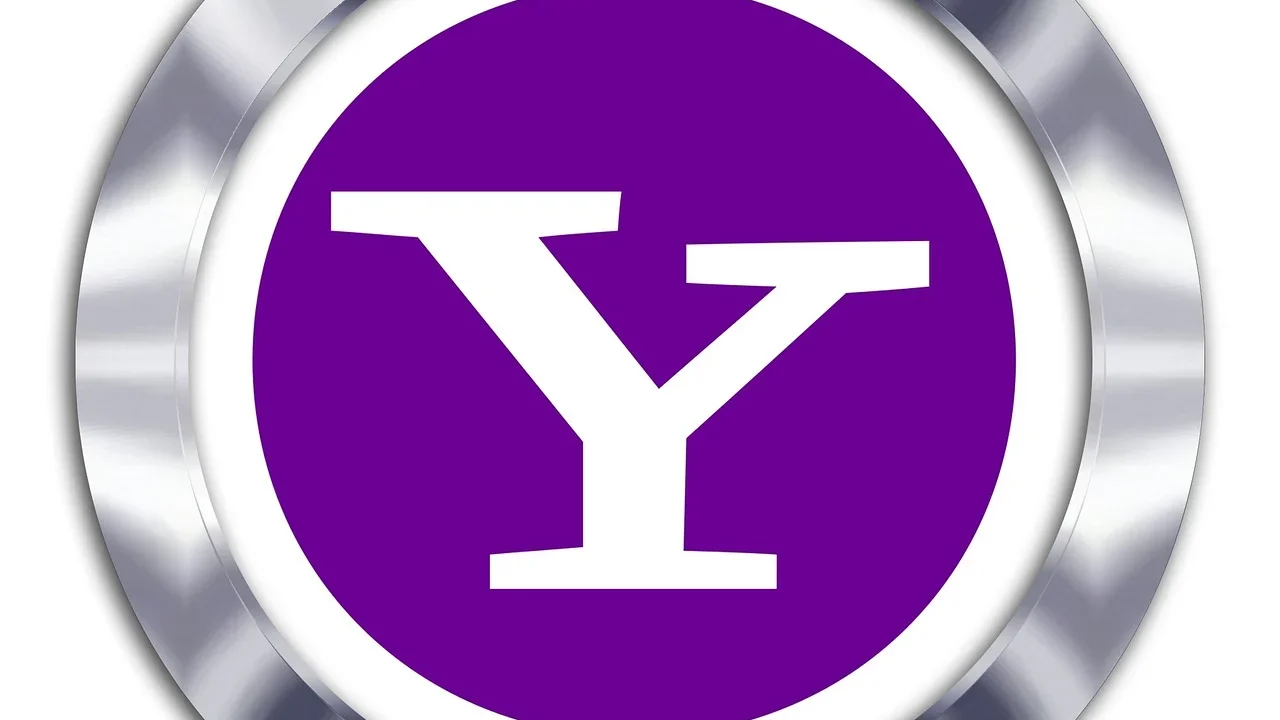 Laptop Search Engine Student