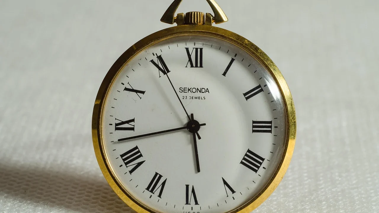 Office Clock Hourglass