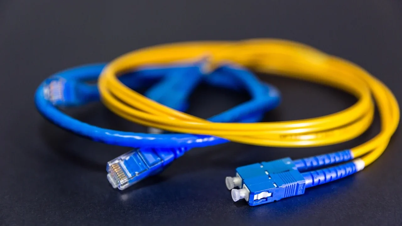 Speed Test Fast Server Fiber Optic Cable