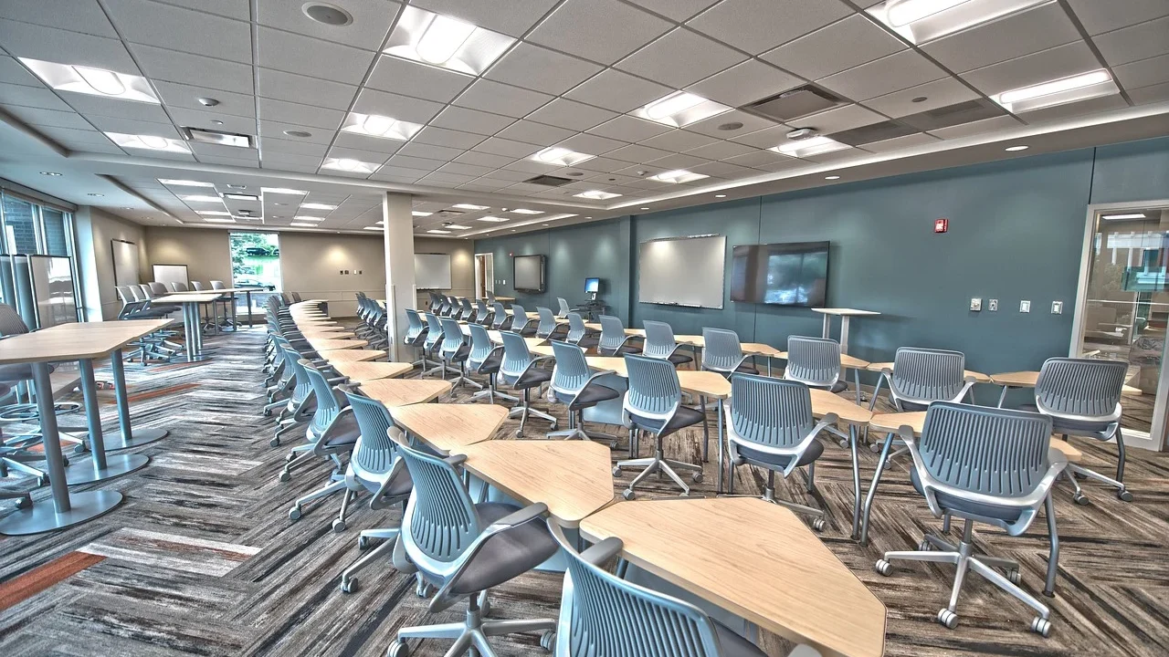Trophy Modern Classroom