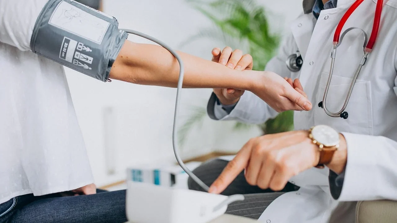 Tingkatkan Kunjungan Klinik Anda: Mengapa Jasa SEO Adalah Kunci Sukses Marketing Digital Klinik Anda